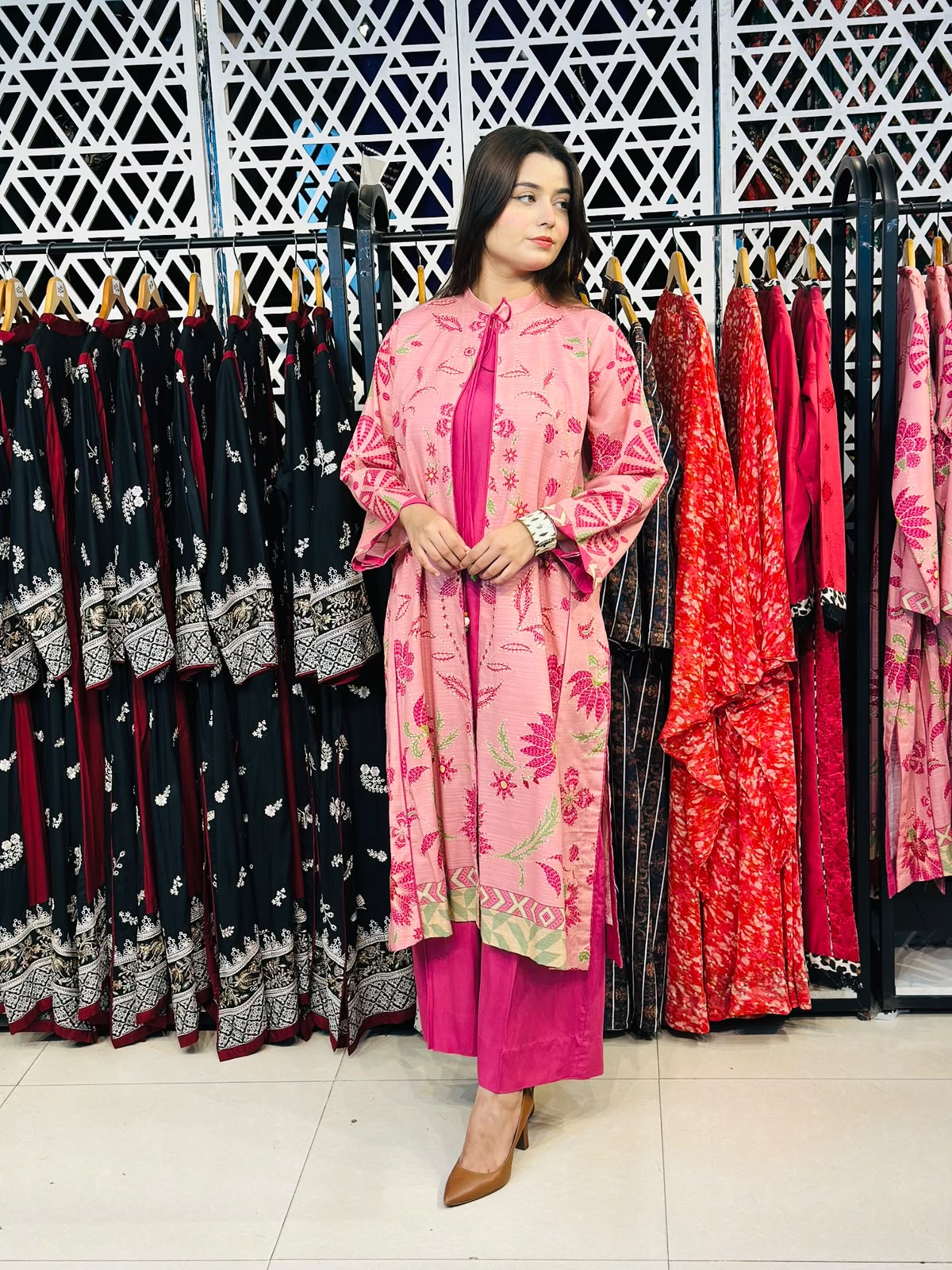2 Pcs Printed gown + shocking pink contrast - love this combo