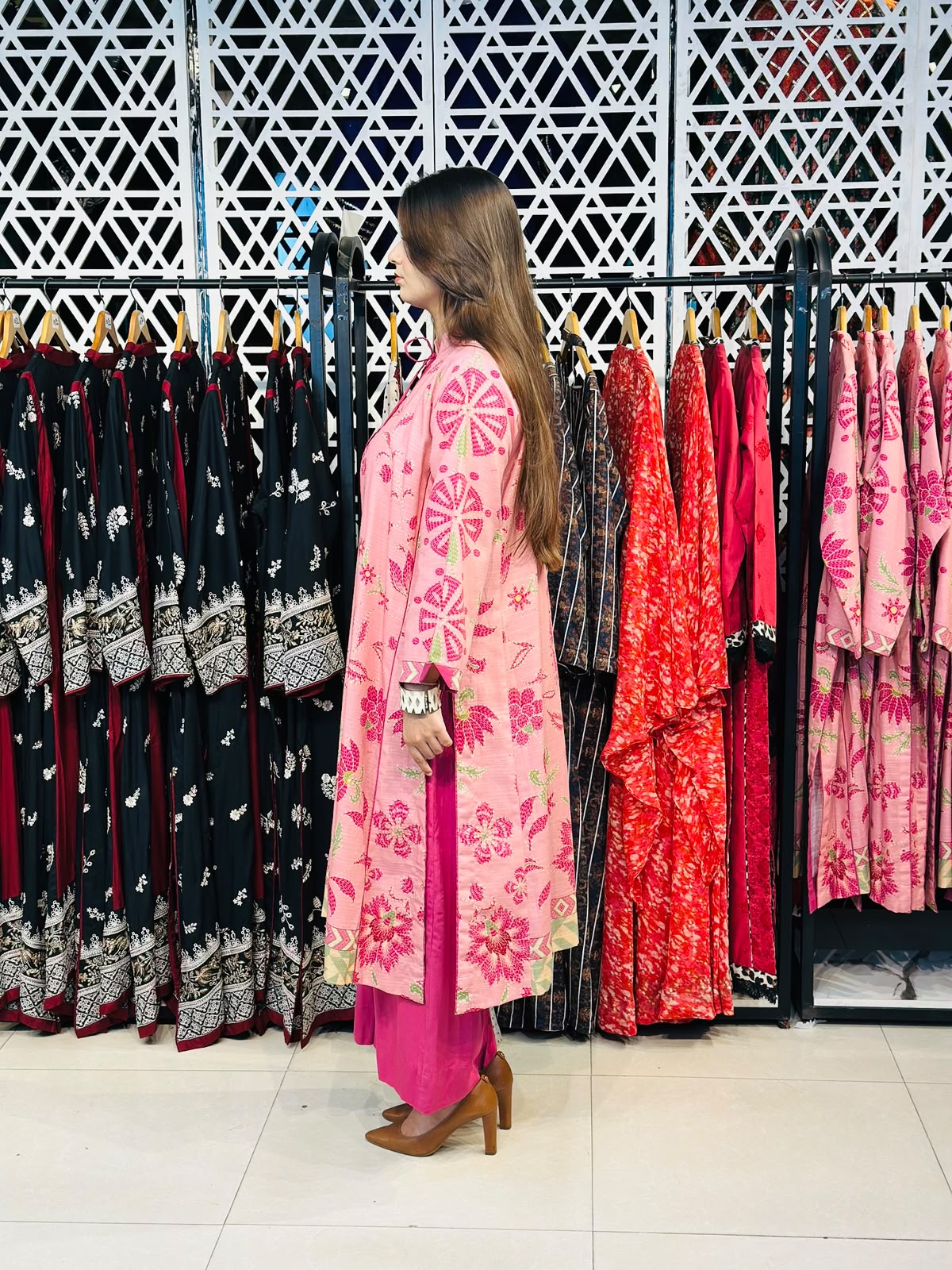 2 Pcs Printed gown + shocking pink contrast - love this combo