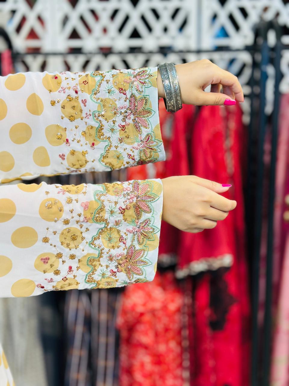 3 Pcs Elevate your everyday elegance with this stunning 3_piece printed chiffon ensemble.